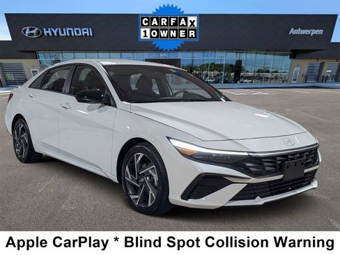 Certified 2025 Hyundai Elantra Sport FWD image 1