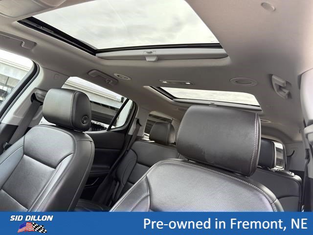 Certified 2023 GMC Acadia SLT w/ Technology Package AWD/4WD image 14