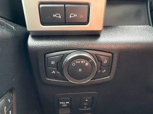 Used 2019 Ford F150 Lariat AWD/4WD image 23