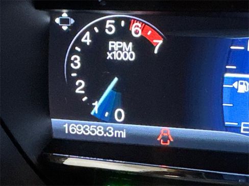 Used 2015 Lincoln Navigator 4WD image 10