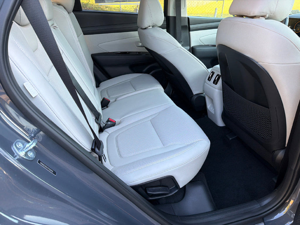 New 2026 Hyundai Tucson Limited FWD image 15