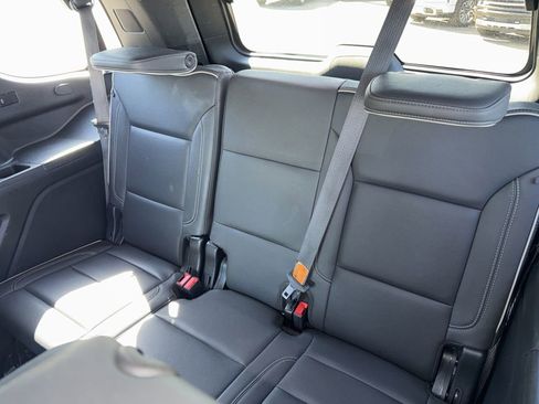 Used 2024 Chevrolet Tahoe Premier RWD image 13