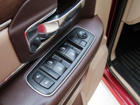 Used 2018 RAM 3500 Laramie image 21