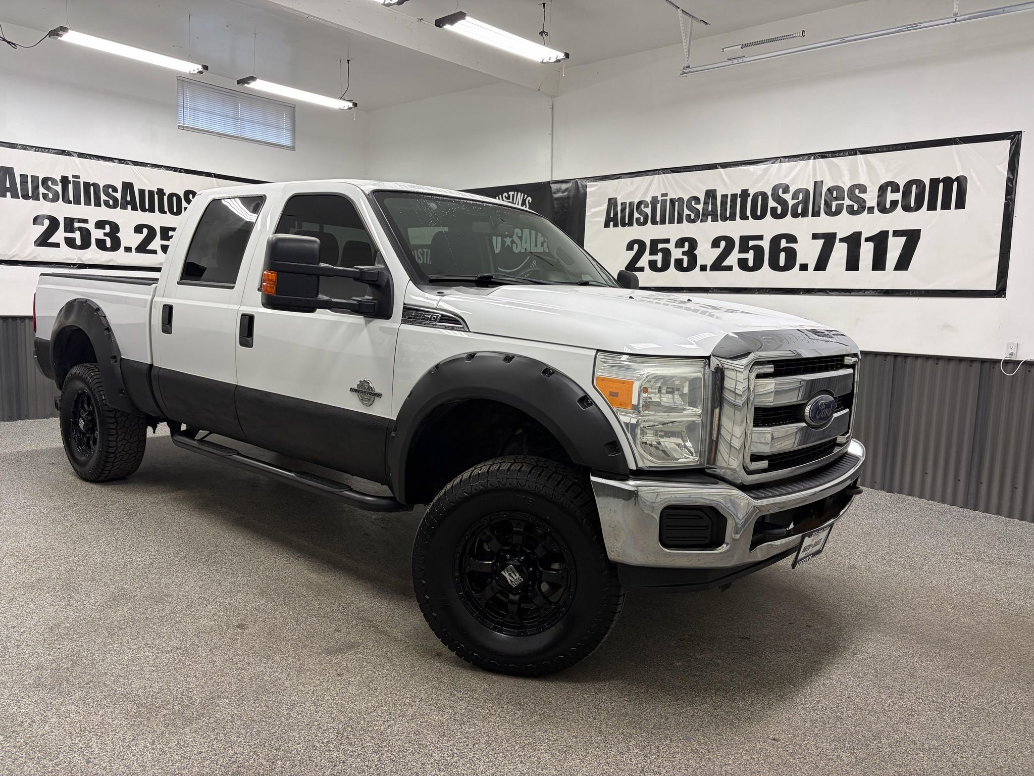 Used 2016 Ford F250 XLT AWD/4WD image 1