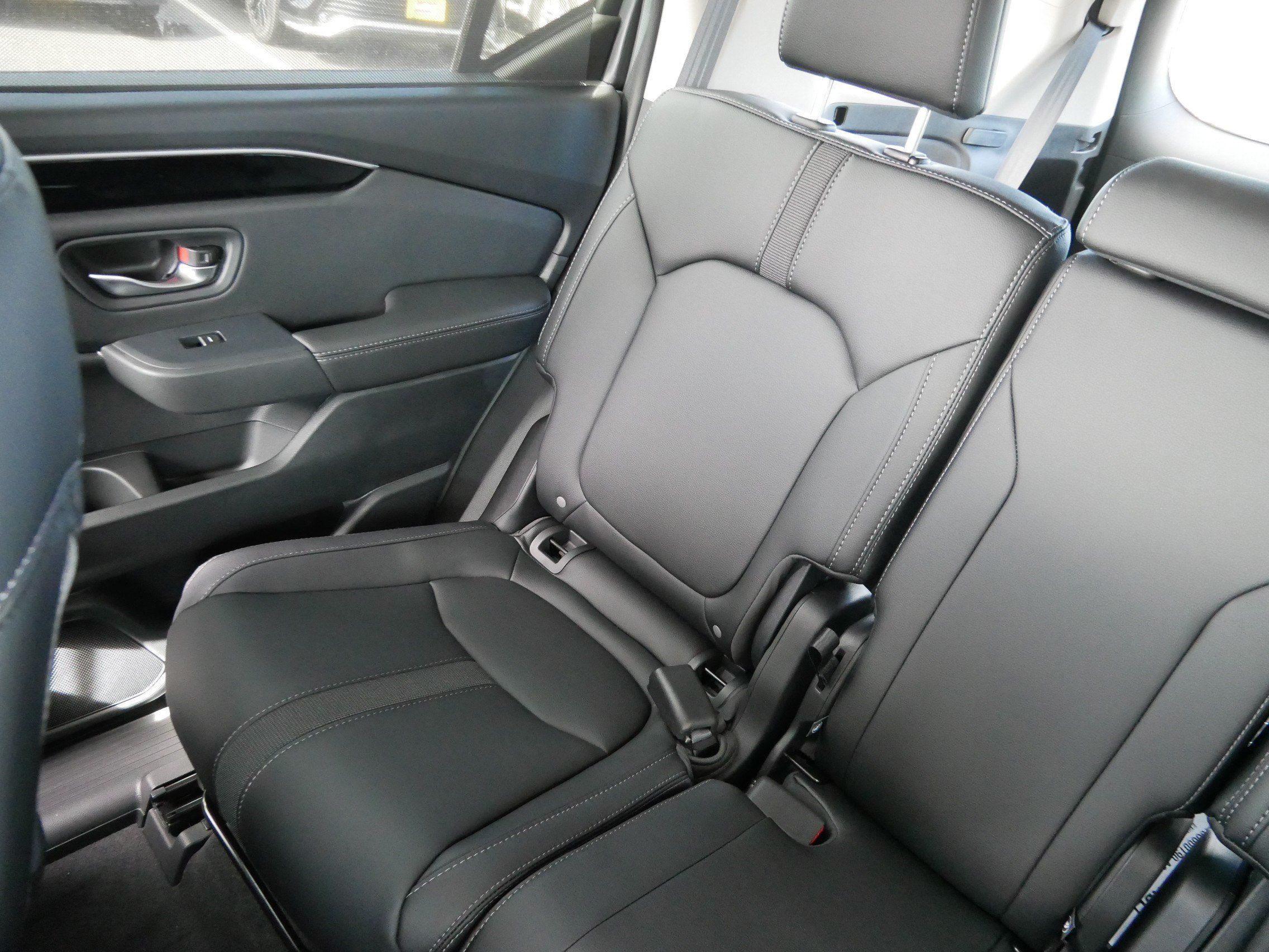 New 2026 Honda Pilot EX-L image 12