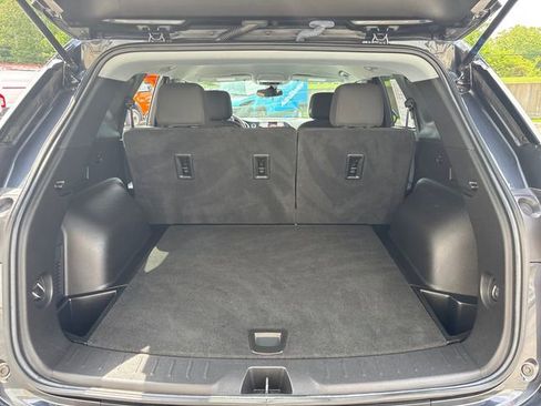 Used 2022 Chevrolet Blazer LT image 13