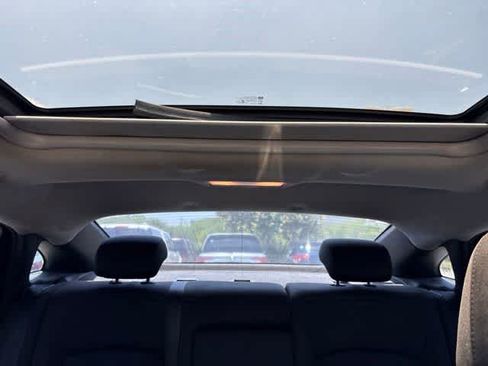Used 2018 Chevrolet Malibu LT FWD image 22