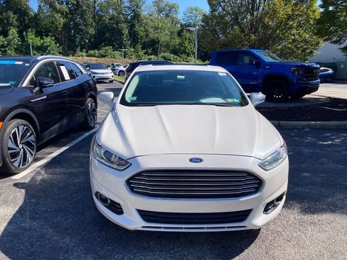 Used 2016 Ford Fusion Titanium AWD/4WD image 2