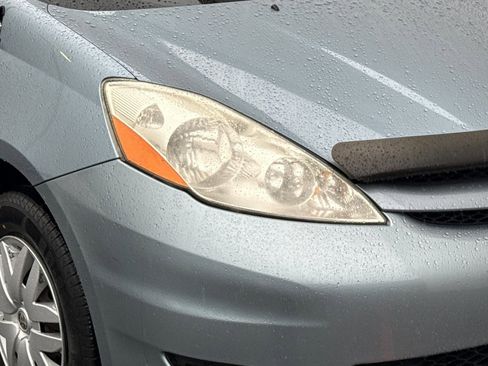 Used 2006 Toyota Sienna CE image 10