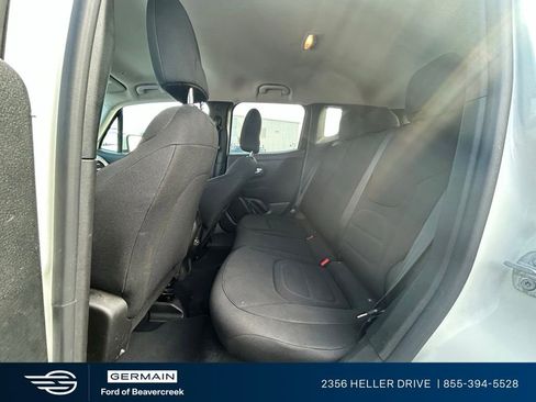 Used 2021 Jeep Renegade Latitude FWD image 26