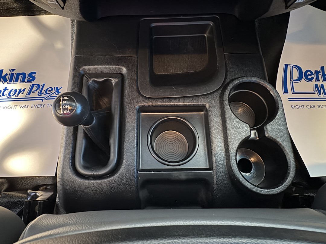 Used 2018 RAM 3500 Tradesman w/ Chrome Appearance Group AWD/4WD image 17