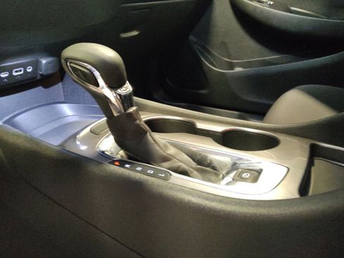 Used 2023 Chevrolet Malibu LS FWD image 26