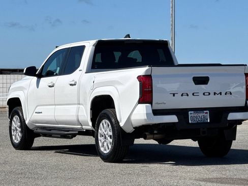 Used 2024 Toyota Tacoma SR5 AWD/4WD image 6