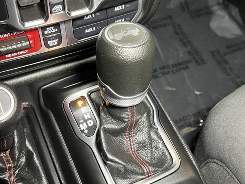 Used 2022 Jeep Wrangler Unlimited Rubicon w/ LED Lighting Group image 40