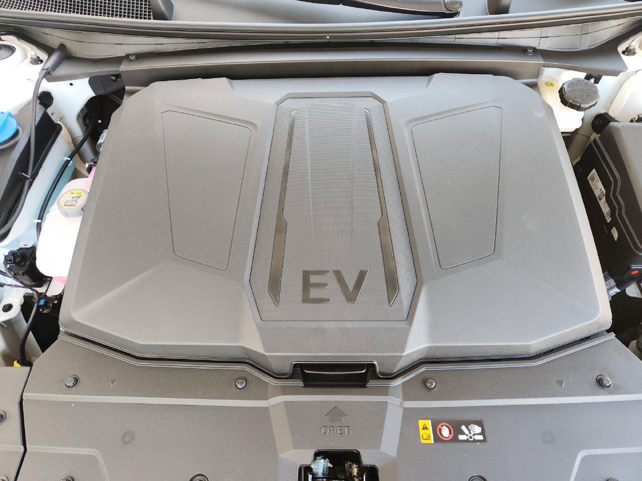 New 2027 Hyundai Ioniq 5 SE RWD image 29