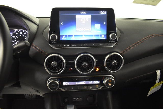 Certified 2025 Nissan Sentra SR FWD image 18