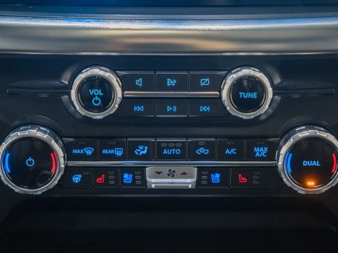 Used 2023 Ford F150 Lariat w/ Equipment Group 502A High image 25