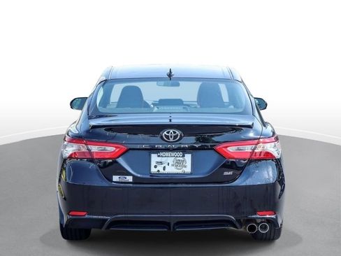 Used 2020 Toyota Camry SE FWD image 7