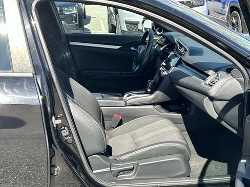 Used 2019 Honda Civic Sport image 17