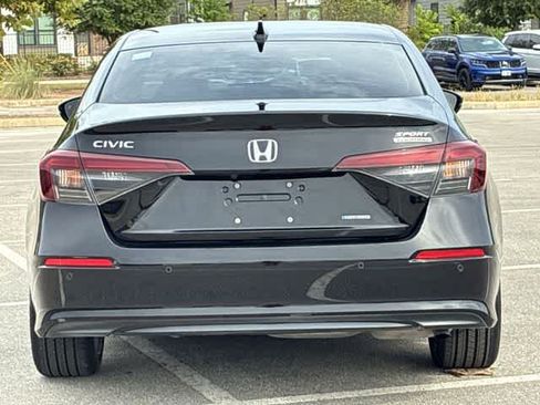 Used 2025 Honda Civic Sport Touring image 5
