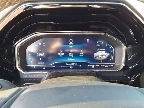 Certified 2025 Chevrolet Silverado 1500 LT w/ Leather Package image 20