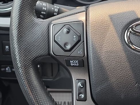 Used 2023 Toyota Tacoma TRD Pro AWD/4WD image 32