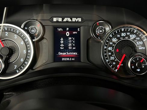 Used 2024 RAM 2500 Big Horn w/ Bed Utility Group image 14