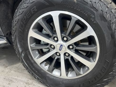 Used 2021 Ford Expedition Max XLT AWD/4WD image 9