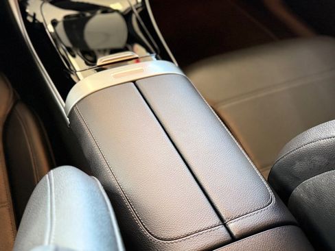 Used 2025 Mercedes-Benz C 300 4MATIC Sedan image 29