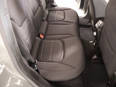 Used 2022 Jeep Renegade Latitude w/ Convenience Group image 15