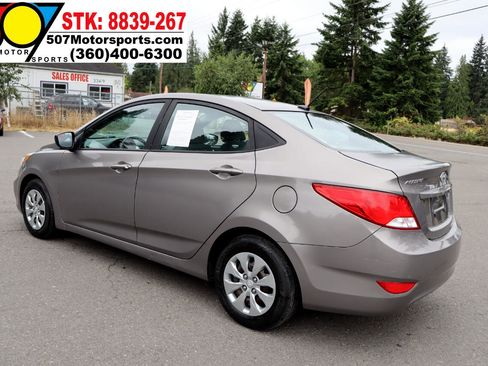 Used 2017 Hyundai Accent SE image 5