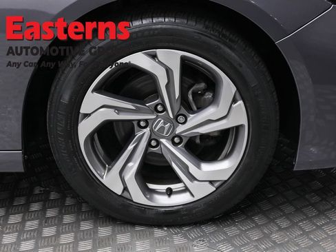 Used 2019 Honda Accord EX image 31