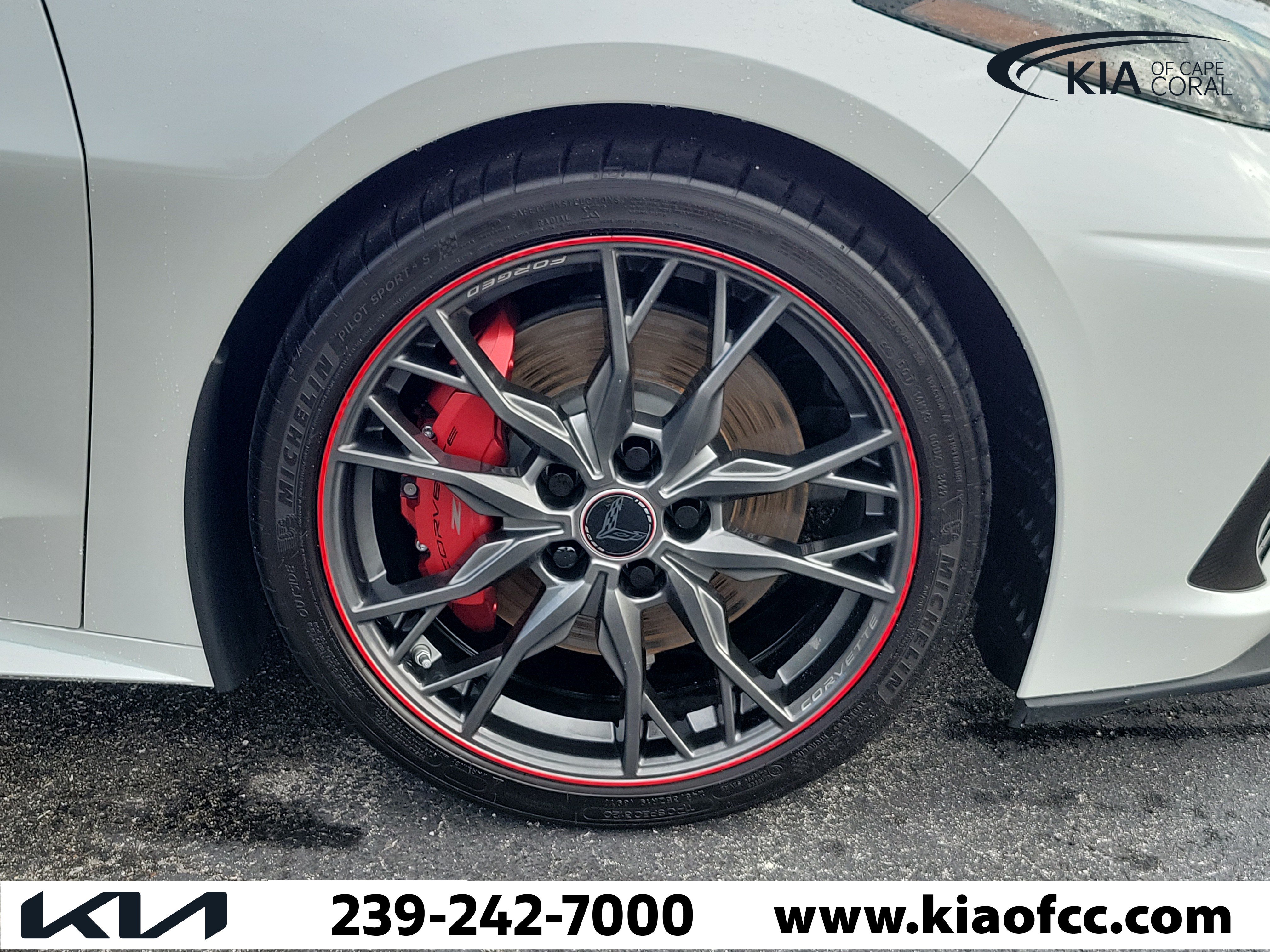 Used 2023 Chevrolet Corvette Stingray Premium Conv w/ Z51 Performance Package RWD image 9