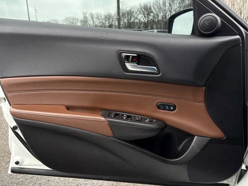 Used 2021 Acura ILX w/Premium Package image 32