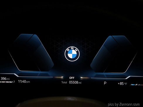 Used 2025 BMW X1 xDrive28i w/ Premium Package image 17