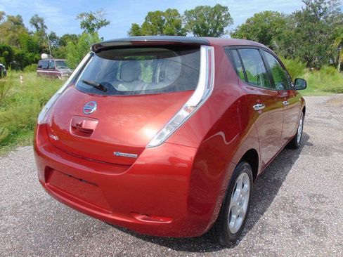 Used 2012 Nissan Leaf SL FWD image 10