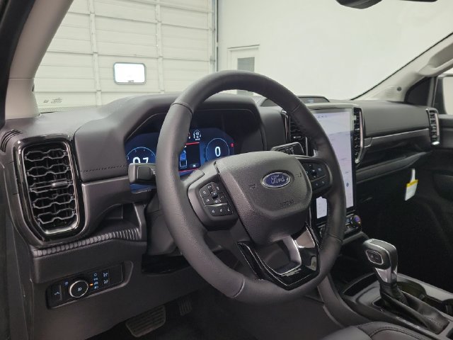 Used 2026 Ford Ranger Lariat w/ FX4 Off-Road Package AWD/4WD image 21