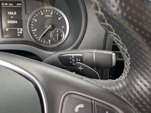 Used 2022 Mercedes-Benz Metris image 16