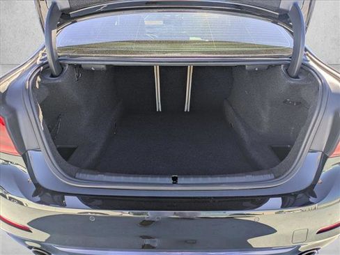 Used 2019 BMW 530i xDrive w/ Executive Package image 6