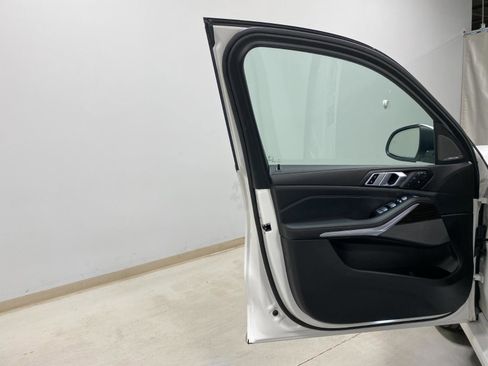 Used 2024 BMW X7 xDrive40i w/ Premium Package image 24