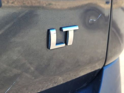 Used 2020 Chevrolet Traverse LT w/ LT Premium Package image 16