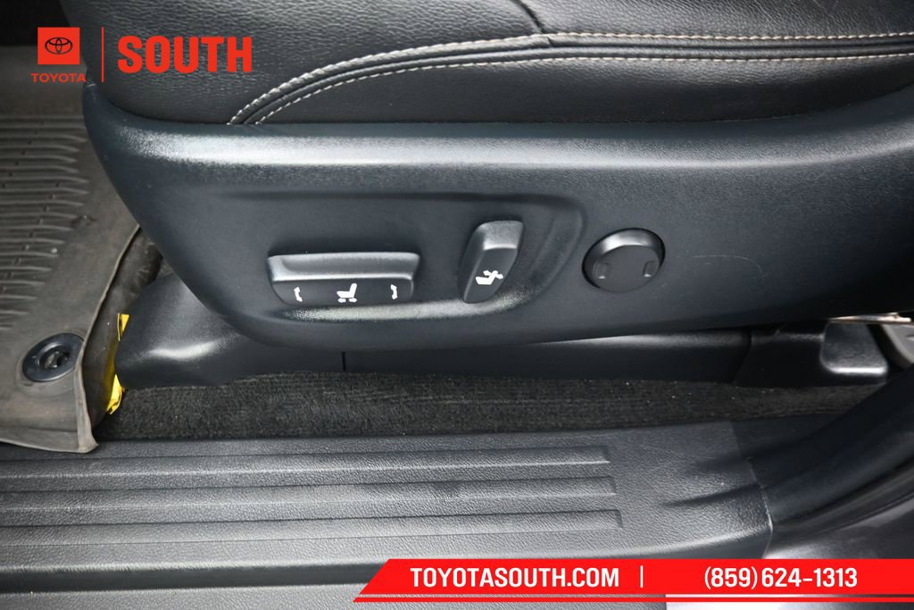 Used 2022 Toyota 4Runner TRD Sport w/ Technology Package AWD/4WD image 22