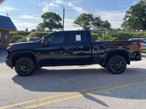 Used 2024 Chevrolet Silverado 2500 High Country w/ High Country Premium Package AWD/4WD image 8