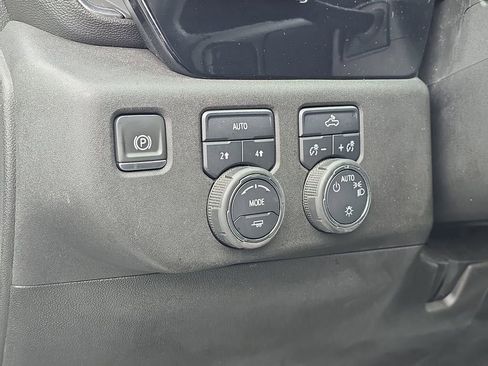 Certified 2024 Chevrolet Silverado 1500 LT image 21