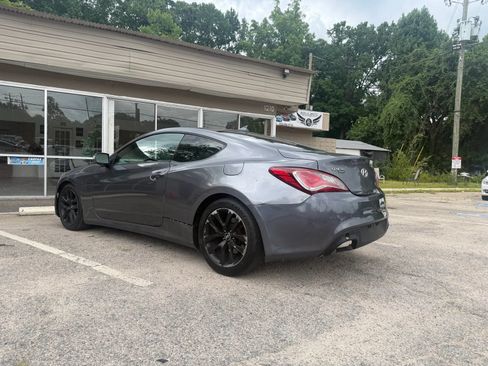 Used 2015 Hyundai Genesis 3.8 RWD image 5