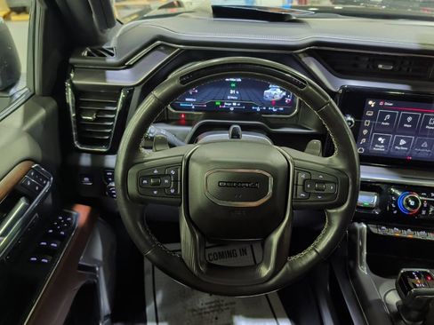 Used 2024 GMC Sierra 1500 Denali Ultimate AWD/4WD image 19