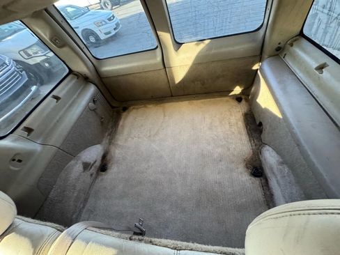 Used 2002 Cadillac Escalade 2WD image 11