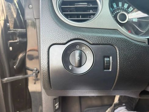 Used 2013 Ford Mustang GT RWD image 18