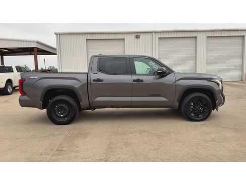 Used 2023 Toyota Tundra SR5 image 9