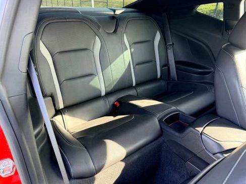 Used 2020 Chevrolet Camaro SS RWD image 9